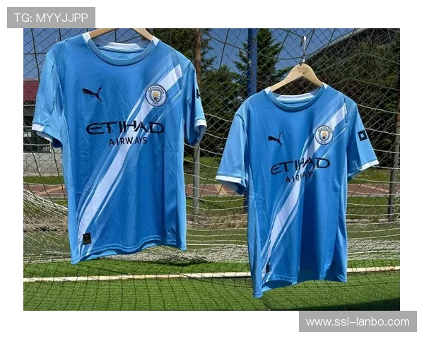 足球收藏品市场火爆复古球衣拍卖创历史新高吸引全球投资者关注