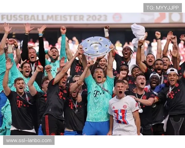 拜仁2-1力克巴黎,诺伊尔8次扑救助球队豪取赛季16连胜